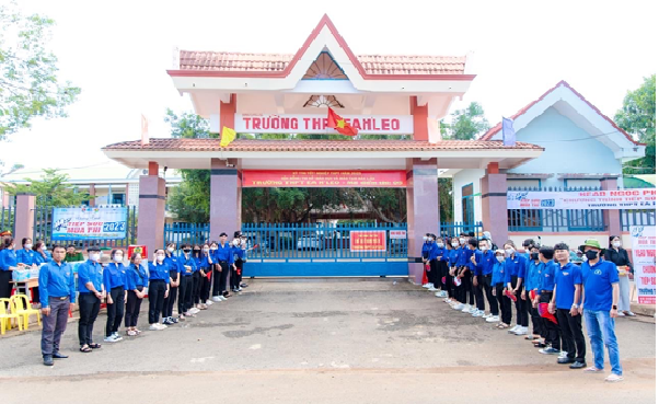 Nhiều hoạt động thiết thực đồng hành cùng thí sinh trong chương trình tiếp sức mùa thi năm 2023